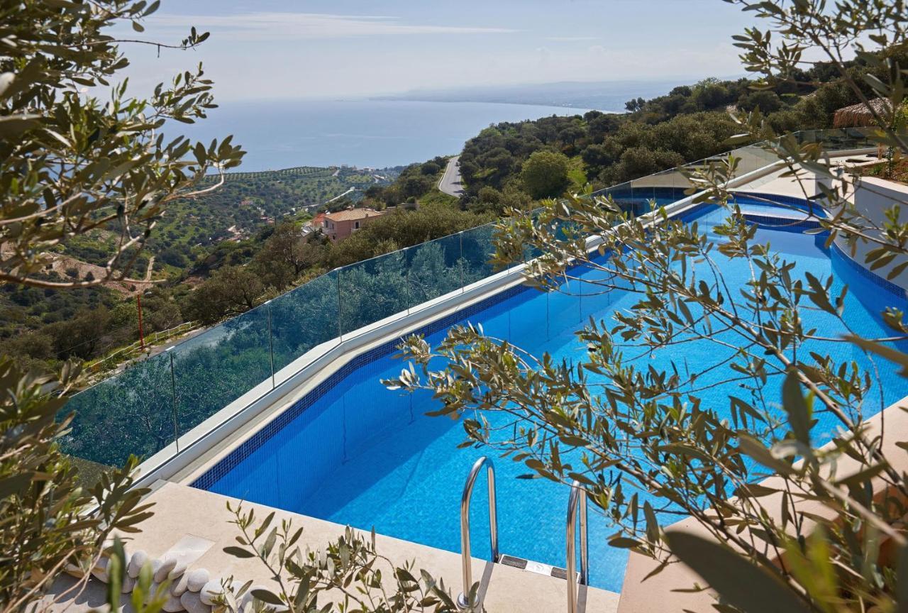 Villa Omikron Rodhiá Buitenkant foto